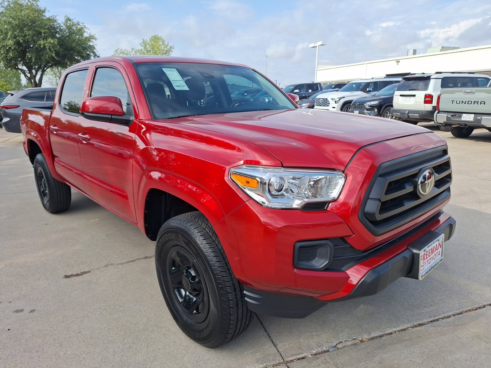 Used 2020 Toyota Tacoma SR AWD/4WD image 8