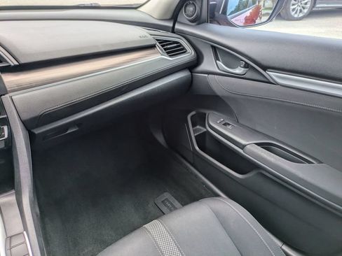 Used 2019 Honda Civic EX image 18