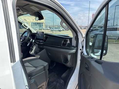 Used 2023 Ford Transit 350 XLT image 14