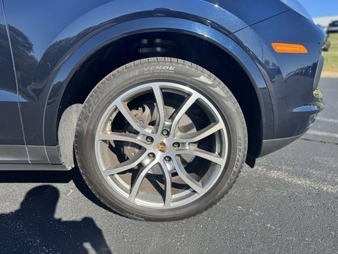 Used 2019 Porsche Cayenne image 9