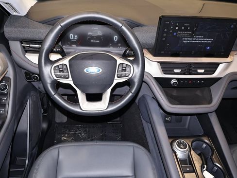 New 2026 Ford Explorer Active image 20