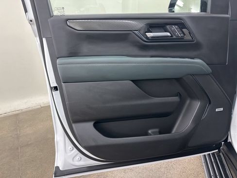 New 2026 GMC Yukon AT4 w/ AT4 Premium Plus Package AWD/4WD image 33