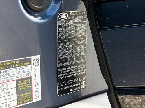 Used 2026 Land Rover Range Rover Velar Dynamic SE AWD/4WD image 44