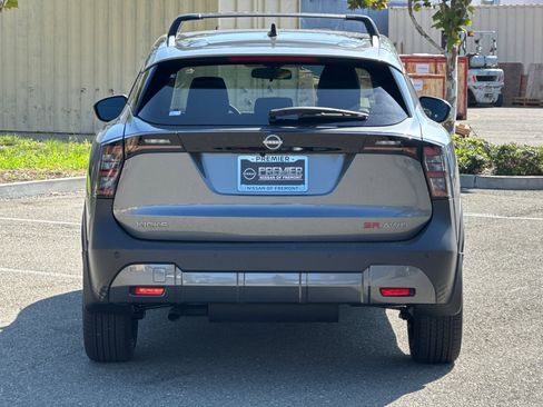 New 2026 Nissan Kicks SR w/ SR Premium Package image 5