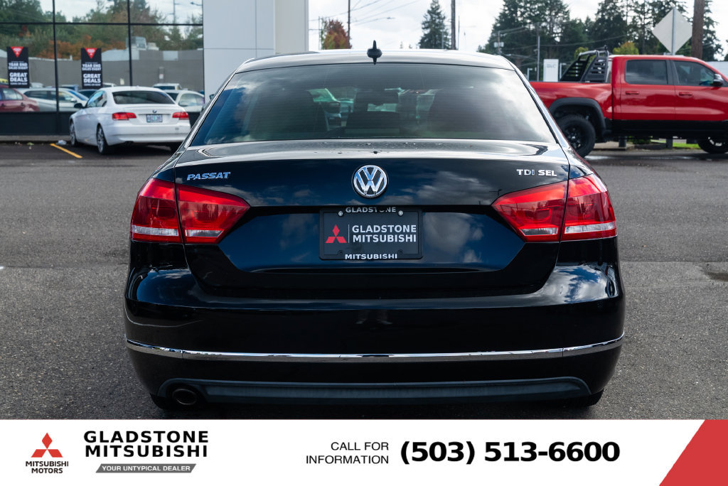 Used 2013 Volkswagen Passat TDI SEL Premium FWD image 6