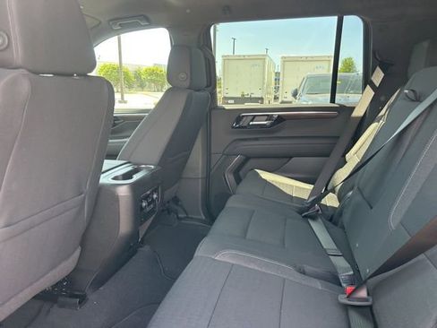 New 2026 Chevrolet Suburban LS w/ LS Custom Edition AWD/4WD image 28