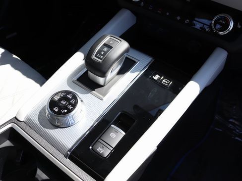 New 2025 Mitsubishi Outlander SEL image 20