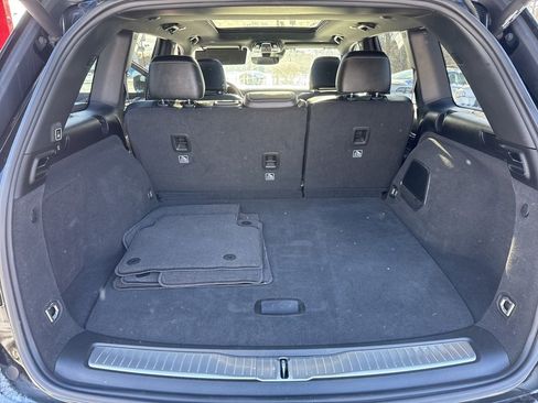 Used 2023 Jeep Grand Cherokee Overland image 14