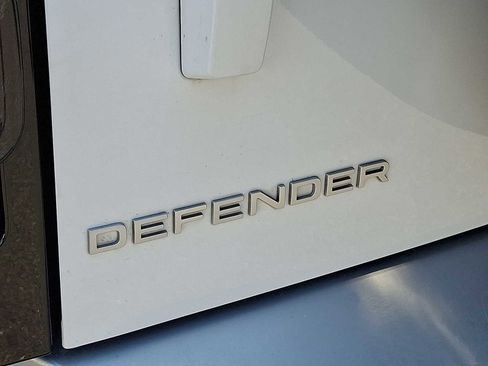Used 2021 Land Rover Defender 110 AWD/4WD image 29