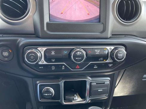 Used 2023 Jeep Wrangler Sport AWD/4WD image 67