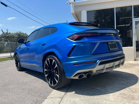 Used 2021 Lamborghini Urus AWD/4WD image 5