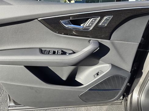 New 2025 Audi Q7 2.0T Premium Plus image 16