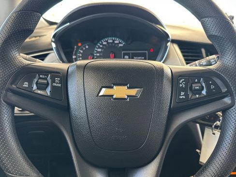 Used 2021 Chevrolet Trax LS w/ Tint and Cruise Package AWD/4WD image 22