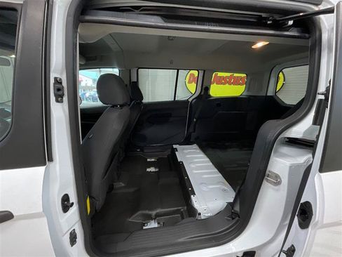 Used 2016 Ford Transit Connect XL FWD image 16