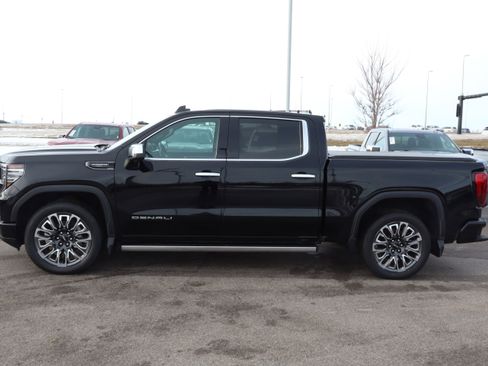 Certified 2024 GMC Sierra 1500 Denali Ultimate image 4