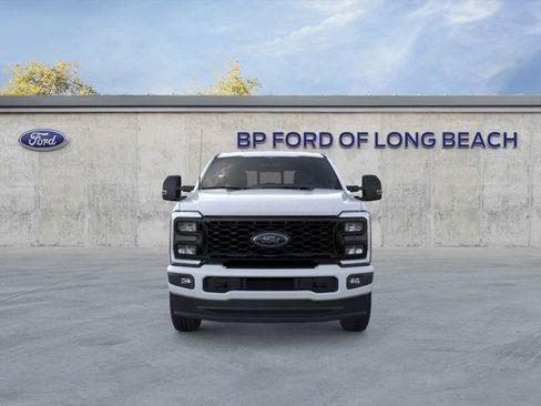 New 2026 Ford F250 XLT w/ XLT Premium Package AWD/4WD image 6