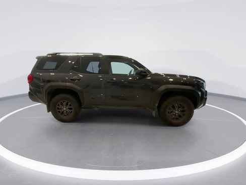 Used 2025 Toyota 4Runner SR5 image 9