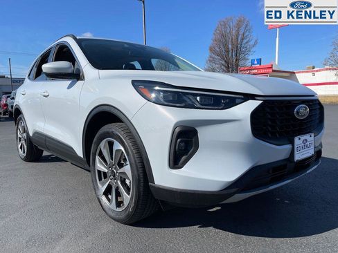 Used 2025 Ford Escape Platinum image 22