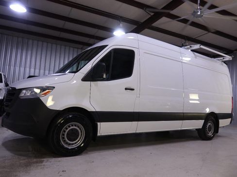 Used 2023 Mercedes-Benz Sprinter 2500 image 1
