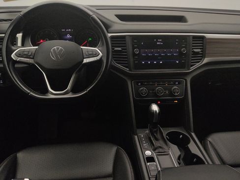 Used 2021 Volkswagen Atlas SE w/ Towing Package FWD image 22