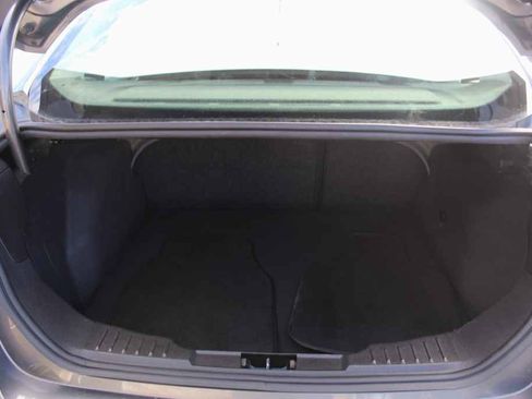 Used 2017 Ford Focus SE image 7