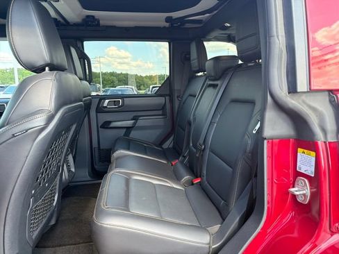 Used 2025 Ford Bronco Badlands AWD/4WD image 38
