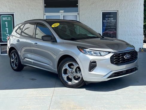 Used 2023 Ford Escape ST-Line w/ Tech Pack #1 FWD image 1