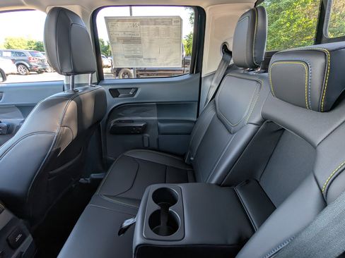 New 2025 Ford Maverick Lobo image 59