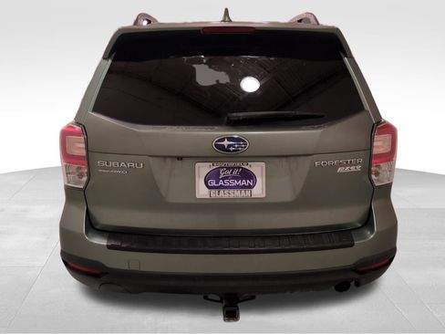 Used 2017 Subaru Forester 2.5i Touring w/ Popular Package #2 image 5