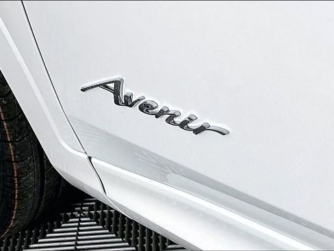 New 2026 Buick Envista Avenir FWD image 9