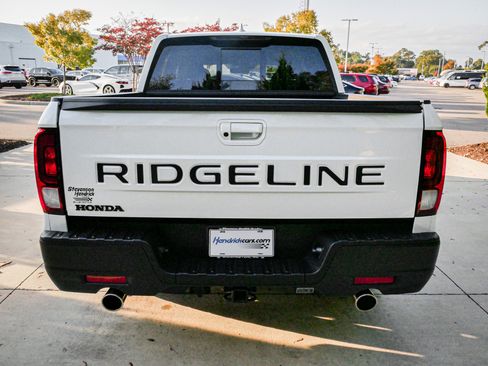 Certified 2024 Honda Ridgeline RTL image 9
