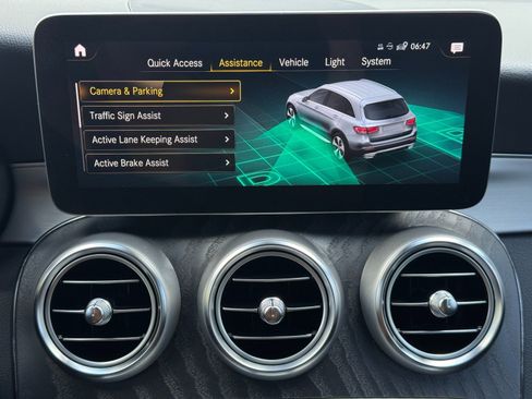 Used 2022 Mercedes-Benz GLC 300 image 28