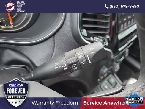 Used 2022 Jeep Cherokee Limited image 24