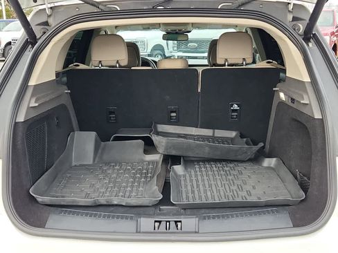 Used 2020 Lincoln Corsair FWD w/ Convenience Package image 19