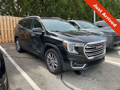 Used 2024 GMC Terrain SLT