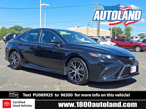 Certified 2023 Toyota Camry SE image 1
