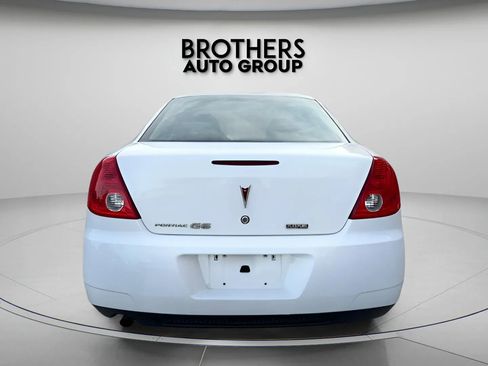 Used 2010 Pontiac G6 Sedan FWD image 10
