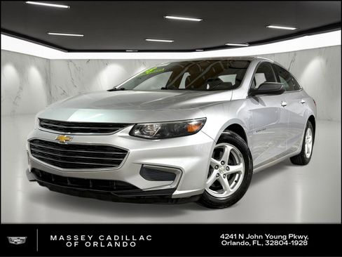 Used 2018 Chevrolet Malibu LS image 1