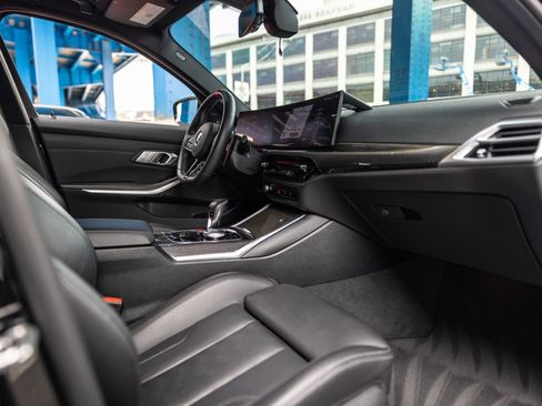 Used 2025 BMW M3 Competition AWD/4WD image 54