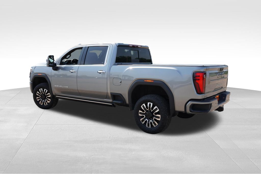 Certified 2025 GMC Sierra 3500 Denali Ultimate AWD/4WD image 8