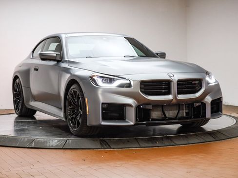Used 2025 BMW M2 w/ Lighting Package image 3