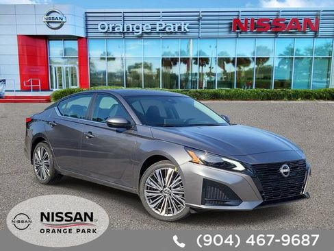 New 2026 Nissan Altima 2.5 SV w/ SV Premium Package AWD/4WD image 1