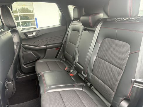 Used 2023 Ford Escape ST-Line w/ Tech Pack #1 AWD/4WD image 23