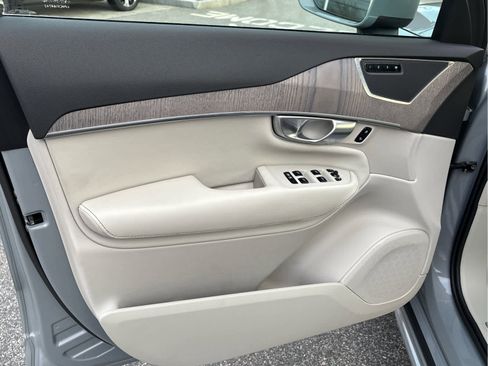 Used 2024 Volvo XC90 B6 Plus w/ Protection Package Premier image 12