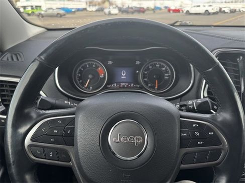 Certified 2019 Jeep Cherokee Limited image 23