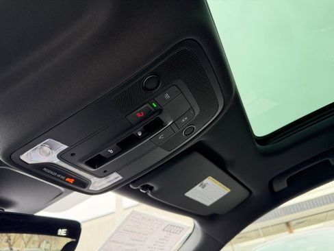 Used 2024 Audi Q3 2.0T Premium image 12