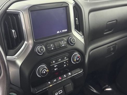 Used 2020 Chevrolet Silverado 1500 LT Trail Boss AWD/4WD image 14