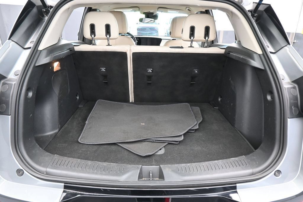Used 2024 Buick Encore GX Sport Touring FWD image 33