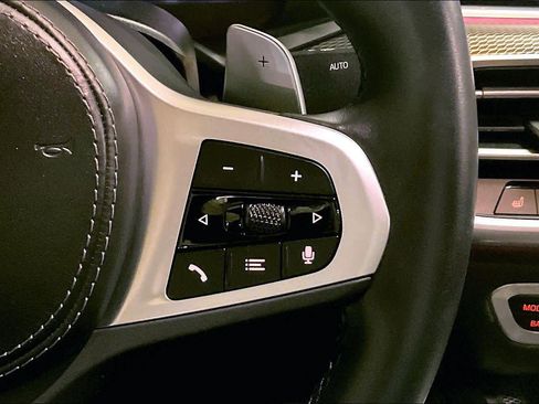 Used 2023 BMW X6 xDrive40i w/ M Sport Package image 23