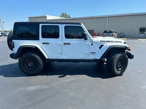 Used 2022 Jeep Wrangler Unlimited Rubicon w/ Xtreme Recon 35" Tire Package AWD/4WD image 8